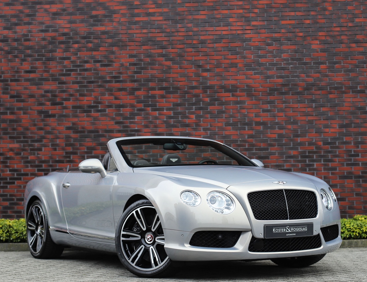 Bentley Continental 4.0 V8 GTC